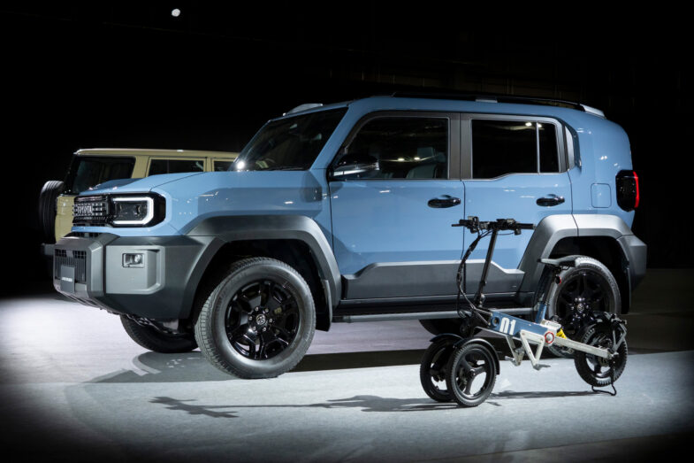 Toyota Land Cruiser FJ 4x4