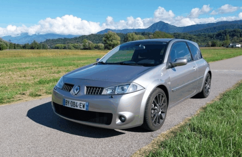 Vente aux enchères Osenat Youngtimers Epoqu'Auto 2025