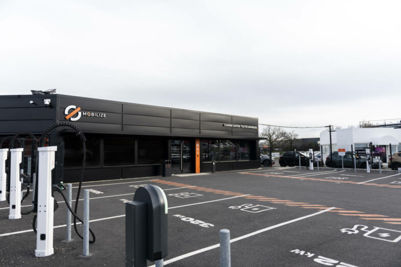 stations de recharge Mobilize Renault voitures électriques