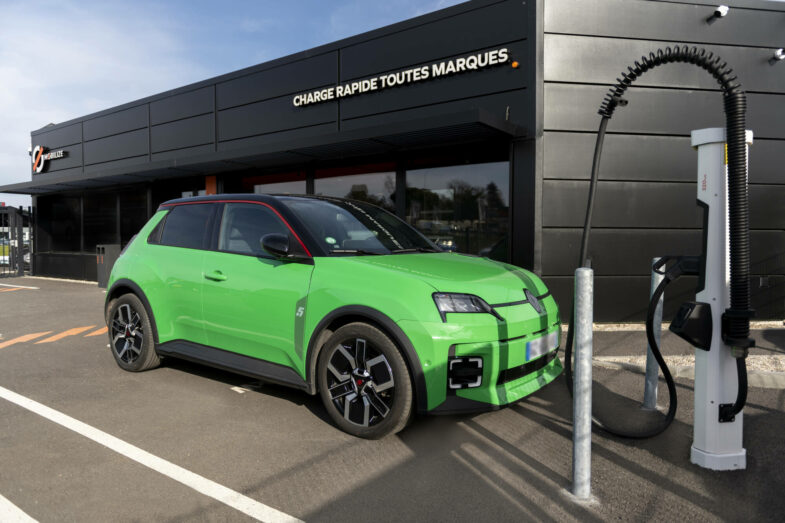 voitures électriques ventes voitures électriques Europe 2025 BYD Tesla Renault DS Automobiles ACEA