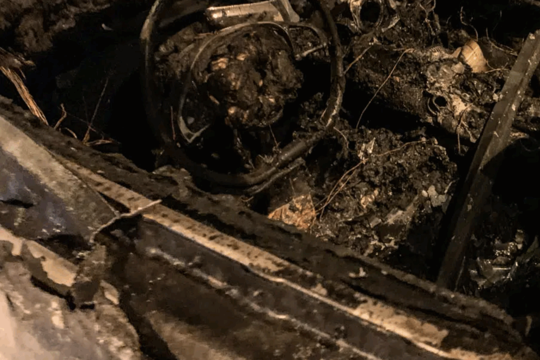 incendie Tesla Pennes-Mirabeau