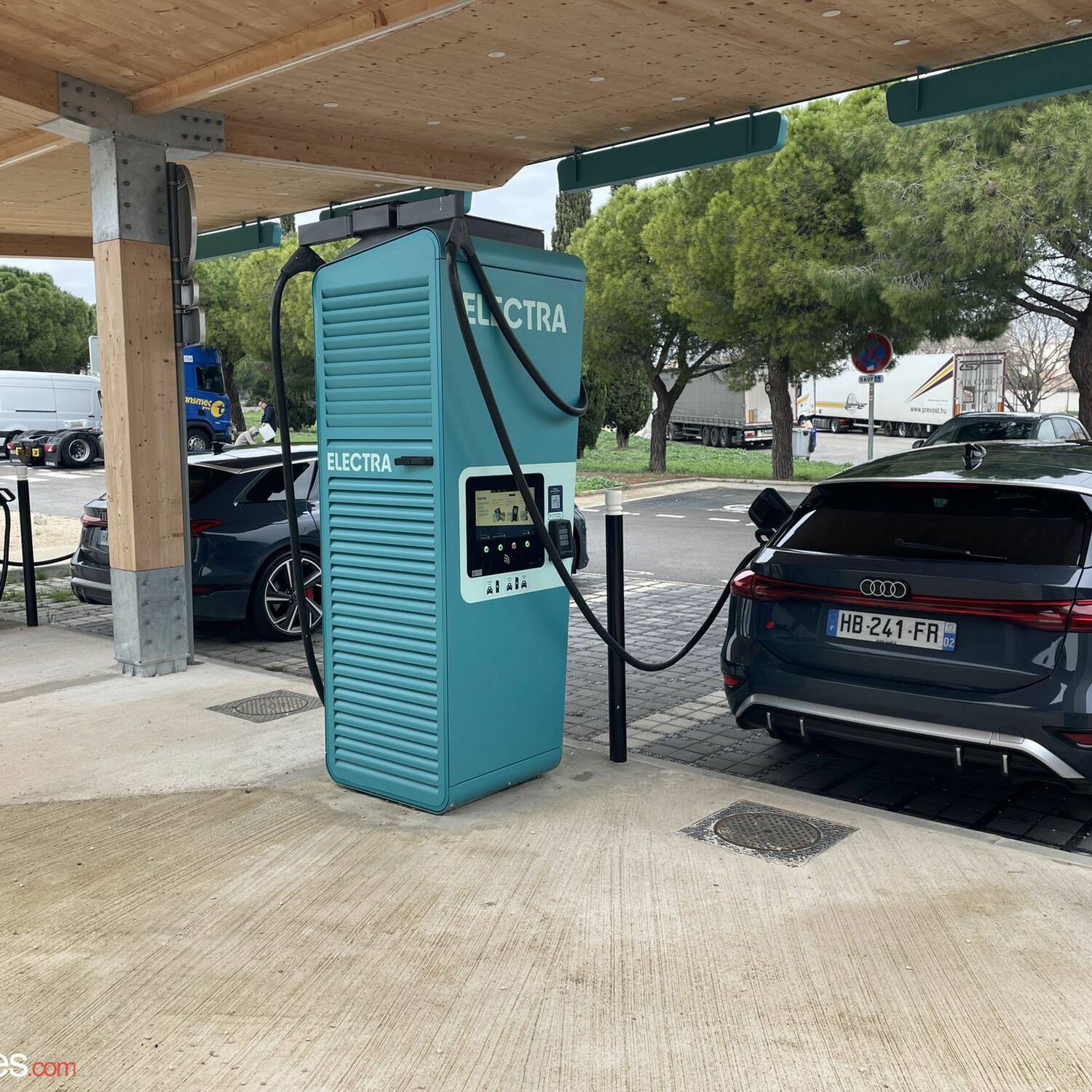 voitures électriques taxe au km UK Pacte vert