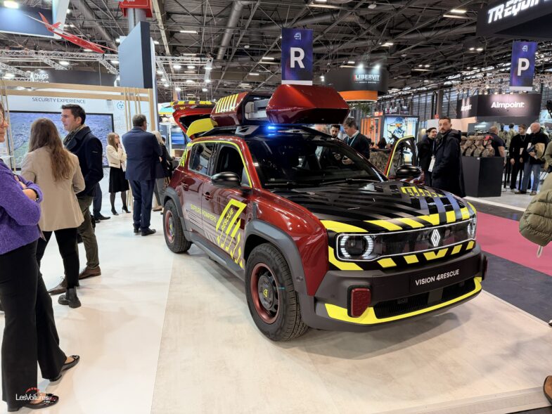 Renault Vision 4Rescue voiture de pompiers électrique Renault 4 électrique