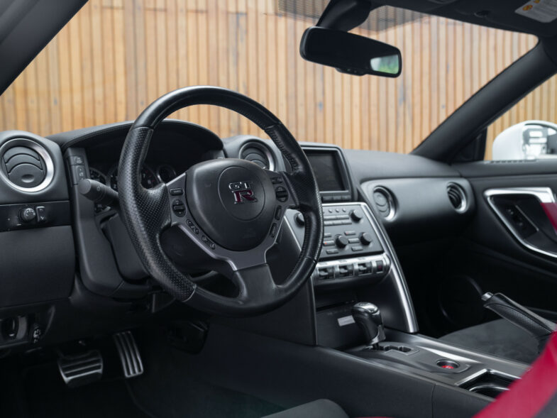 Nissan GT-R off-road