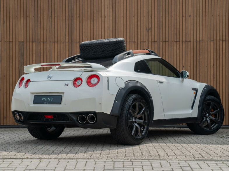 Nissan GT-R off-road