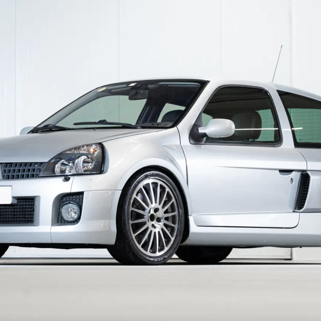 Renault Clio V6 Phase 2 TWR RM Sotheby's youngtimer