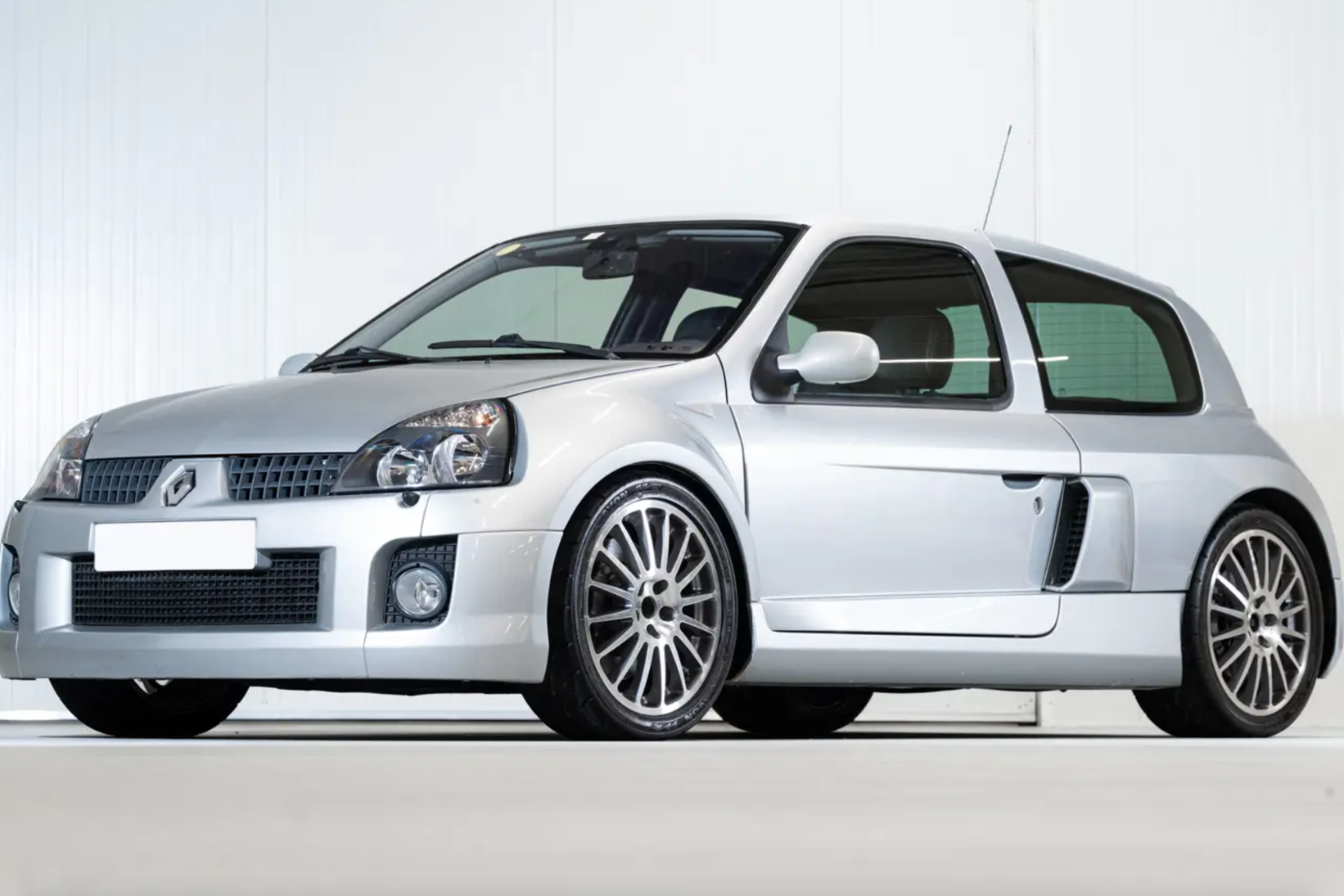 Renault Clio V6 Phase 2 TWR RM Sotheby's youngtimer