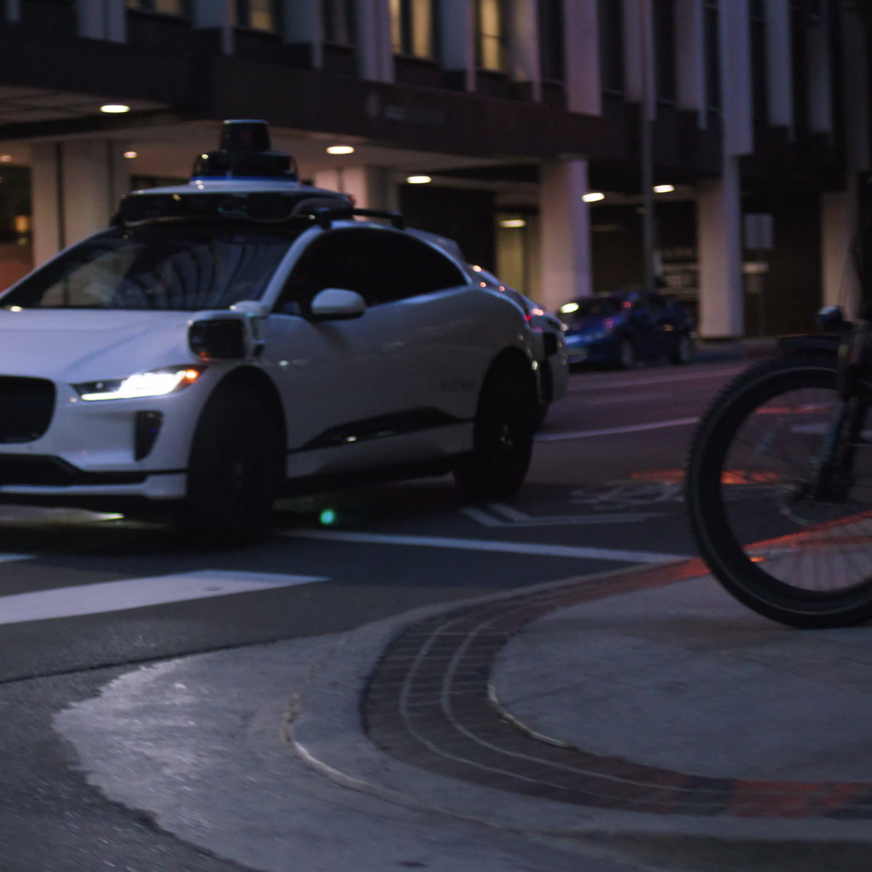 black-out San Francisco robotaxis Waymo voitures autonomes