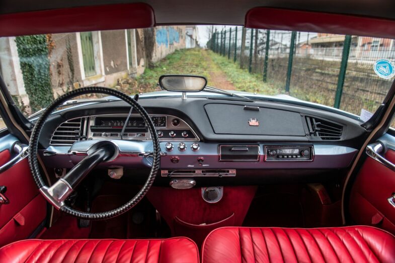 Citroën DS 19 Le Dandy Chapron vente Artcurial Motorcars Automobile Legends