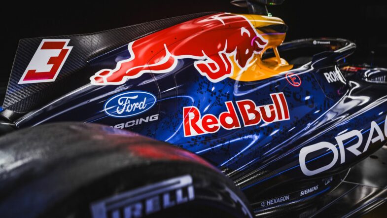 F1 Red Bull Racing 2026 Max Verstappen Isack Hadjar Formule 1