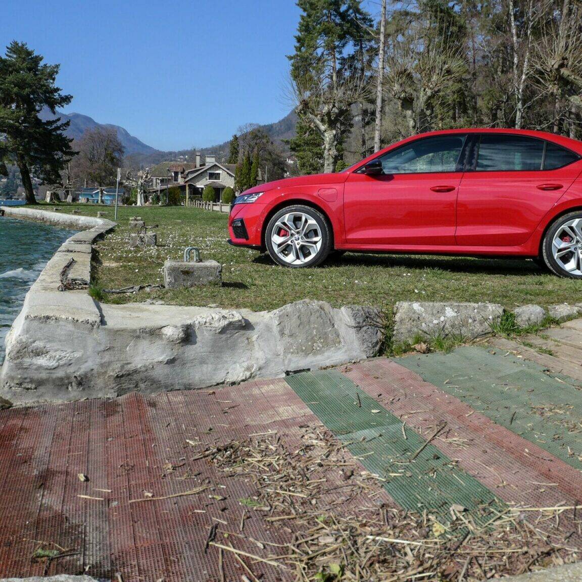 pollution pneus voiture lac d'Annecy