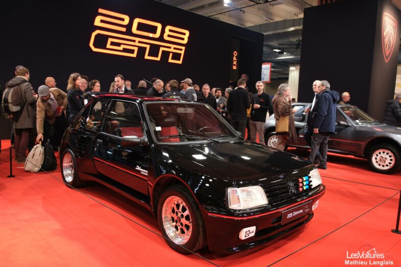 Peugeot 208 e-GTi Peugeot 205 GTI T16 Rétromobile