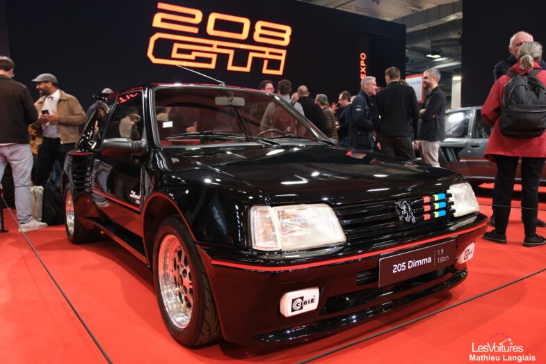 Peugeot 208 e-GTi Peugeot 205 GTI T16 Rétromobile