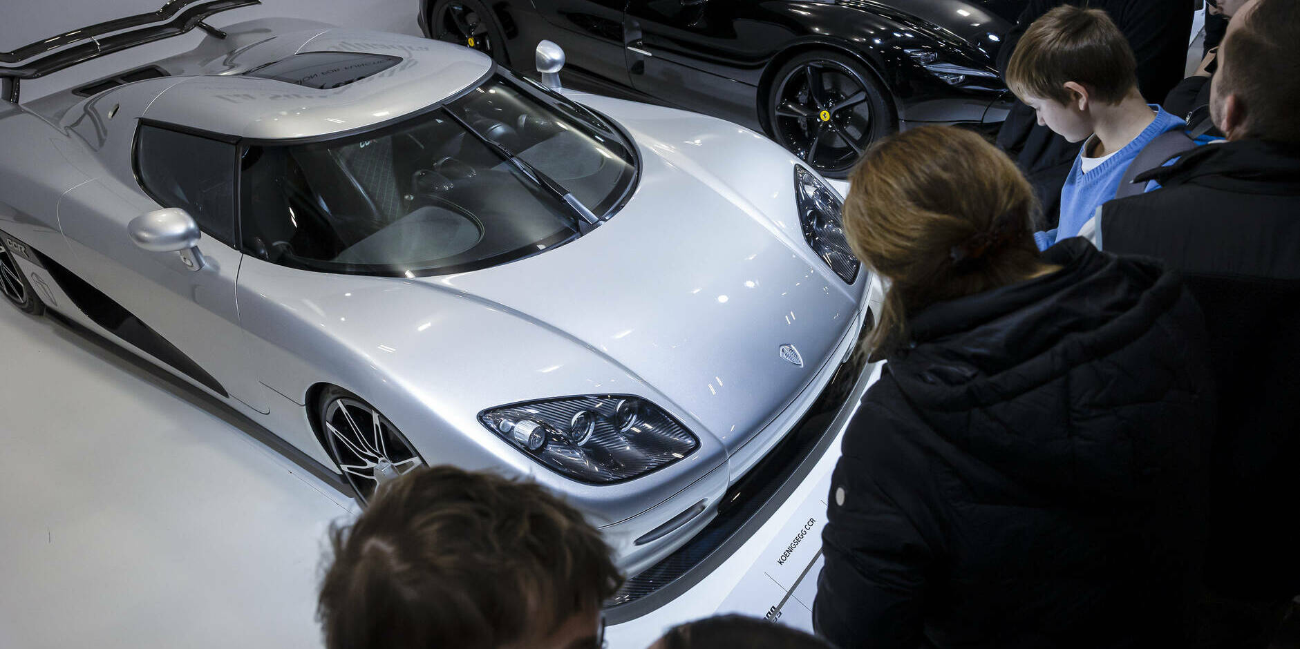 Ultimate Supercar Garage Rétromobile 2026