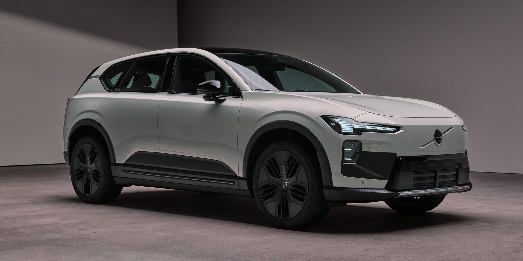SUV 100 % électrique Volvo EX60 2026
