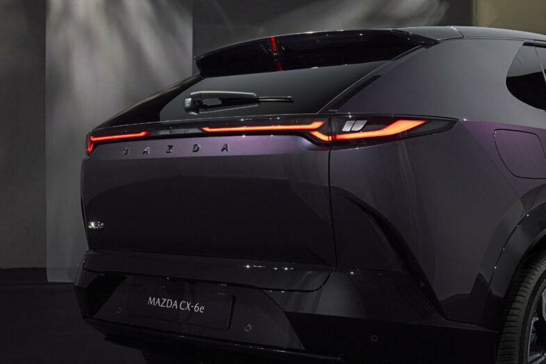 Mazda CX6-e SUV électrique