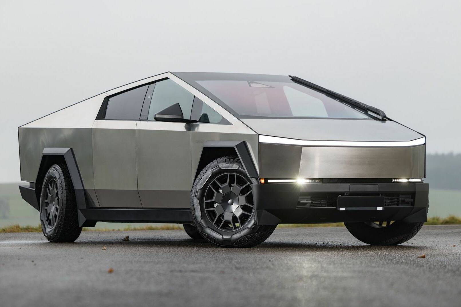 Tesla Cybertuck Artcurial Motorcars Automobile Legends voiture électrique