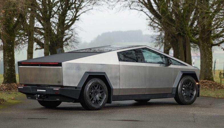 Tesla Cybertuck Artcurial Motorcars Automobile Legends voiture électrique