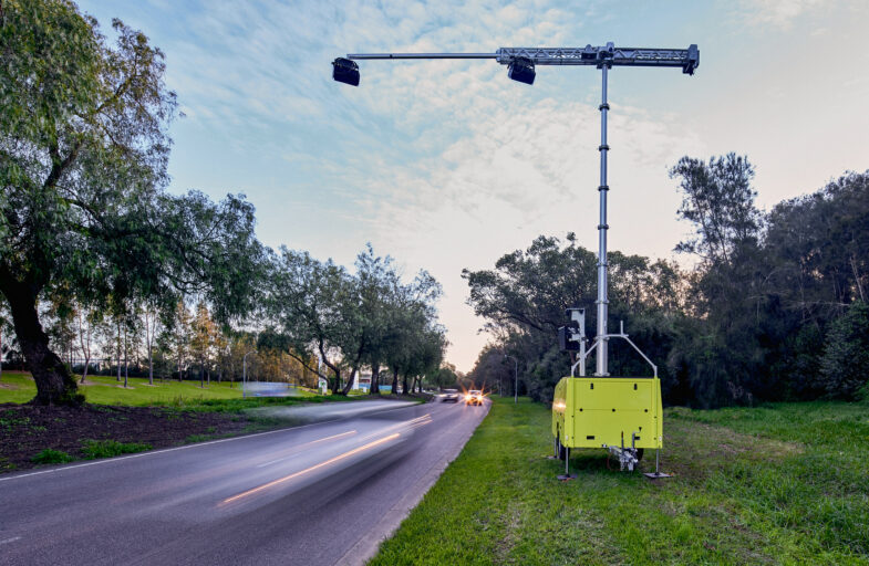 radars IA intelligence artificielle téléphone au volant