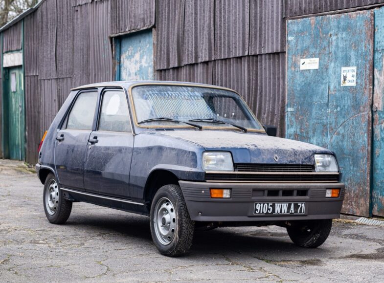 Renault 5 sortie de grange Aguttes 12 km youngtimer