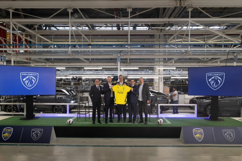 Peugeot FCSM football