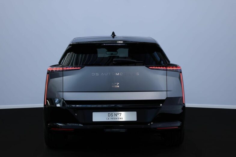 DS N°7