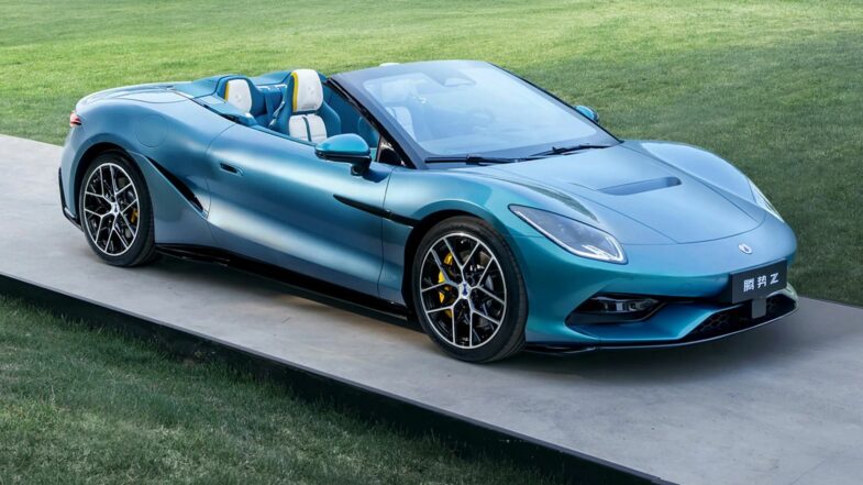 Denza Z cabriolet électrique