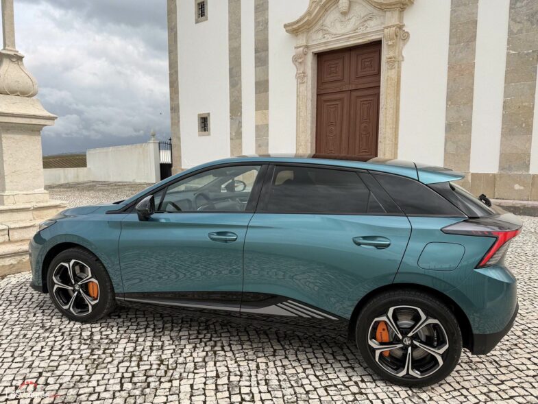 essai MG4 EV XPower voiture électrique MG Motor