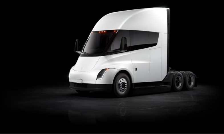 Tesla Semi camion électrique poids lourd électrique