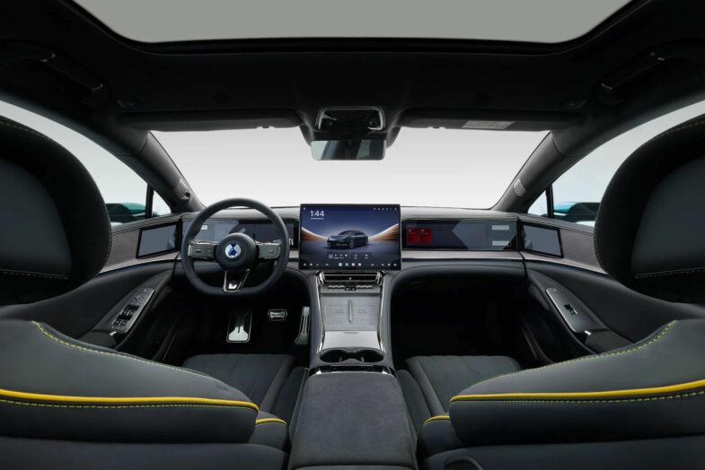 Denza Z9GT voiture électrique BYD