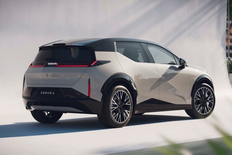 voitures électriques chinoises Zeekr X