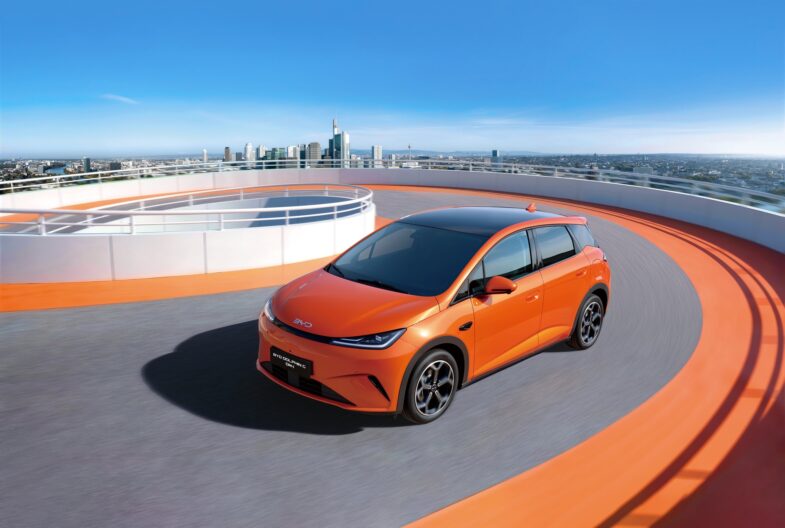 BYD Dolphin G DM-i compacte hybride rechargebale PHEV