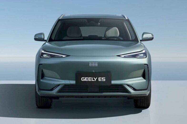 SUV Geely E5
