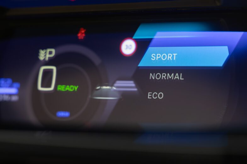 essai Peugeot e-408