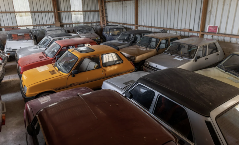 vente aux enchères sortie de grange Osenat Renault 5 vente 50 Renault 5 Osenat
