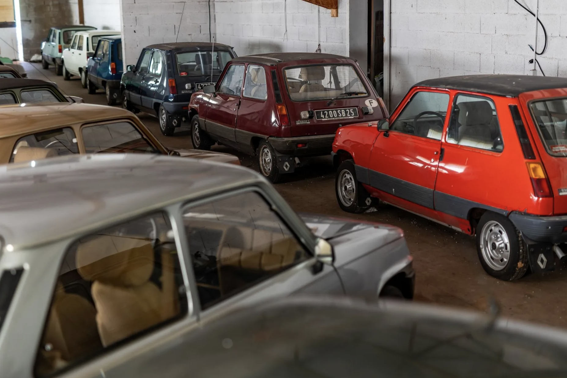 vente aux enchères Osenat sortie de grange 50 Renault 5