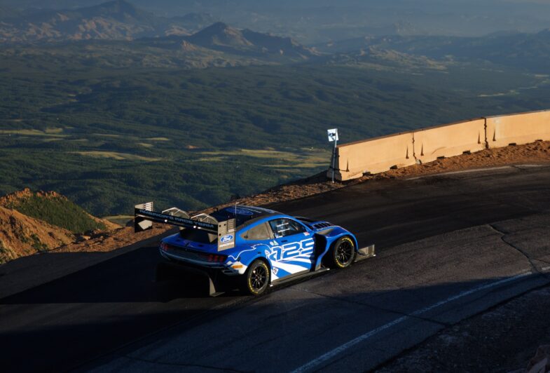 Ford Super Mustang Mach‑E Pikes Peak Romain Dumas