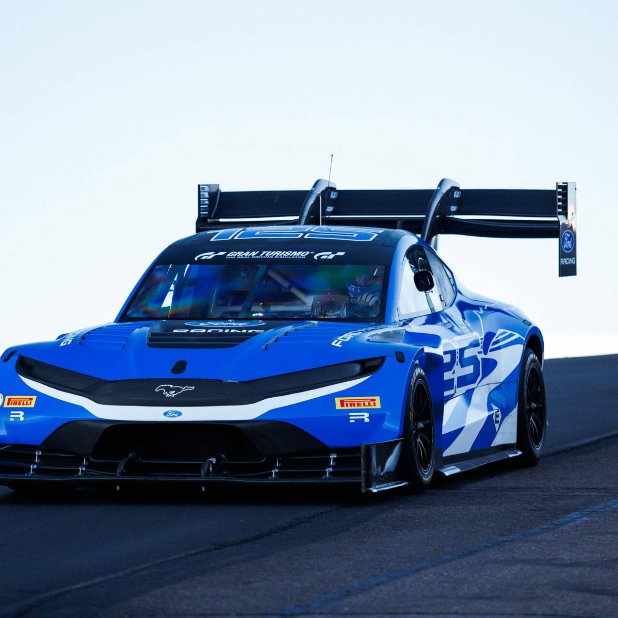 Ford Super Mustang Mach‑E Pikes Peak Romain Dumas