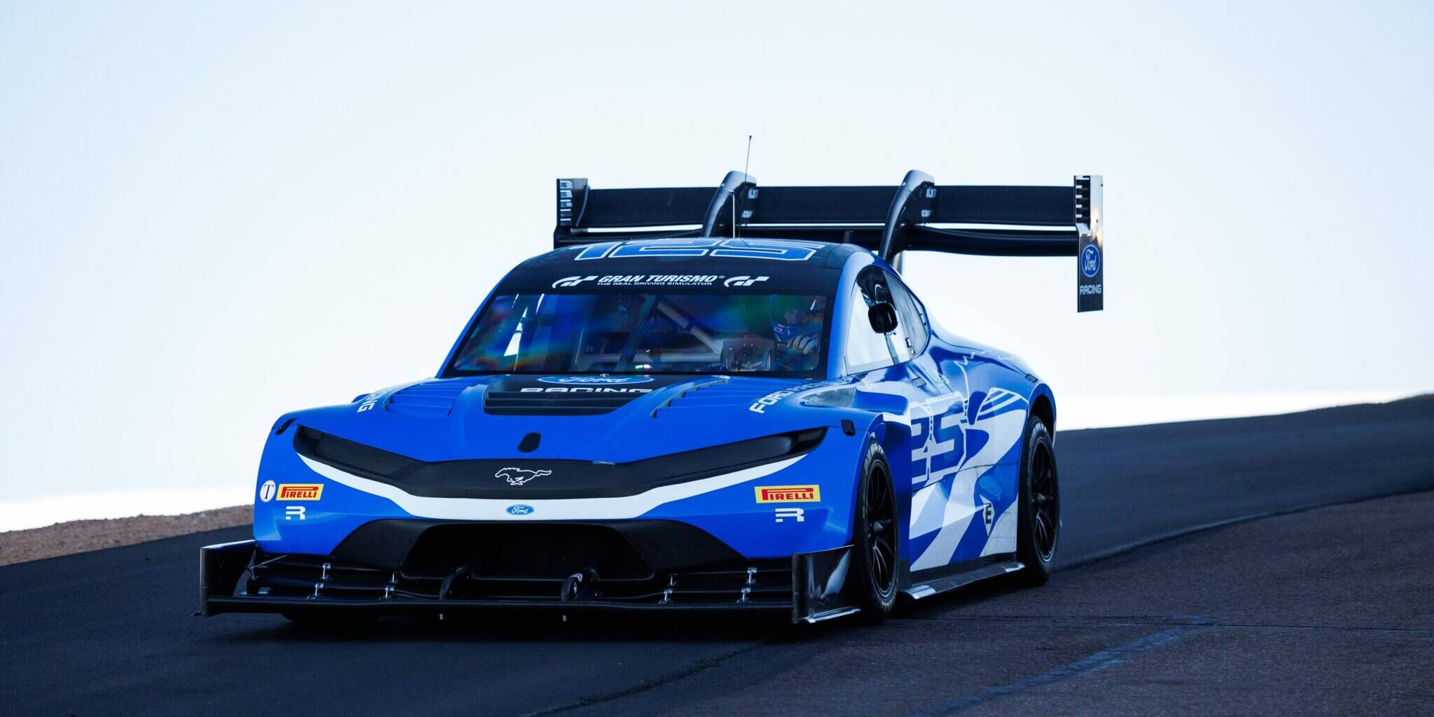 Ford Super Mustang Mach‑E Pikes Peak Romain Dumas