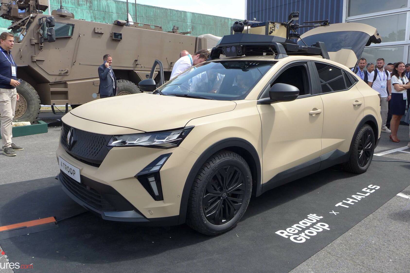véhicule militaire Renault 4 Troop Eurosatory 2026 Thales