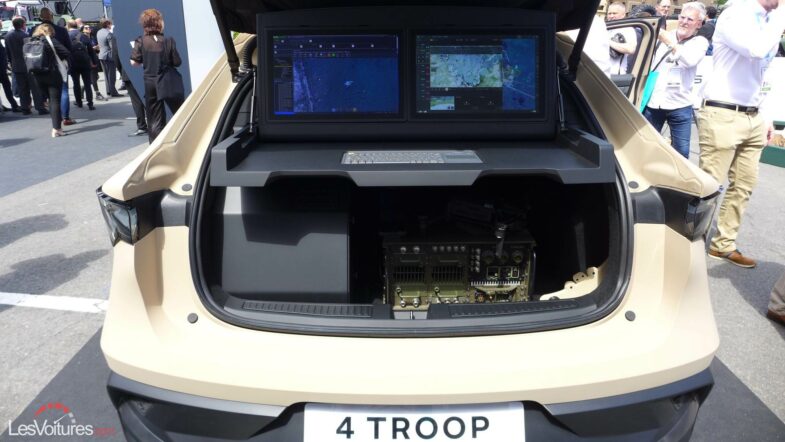 véhicule militaire Renault 4 Troop Eurosatory 2026 Thales drone