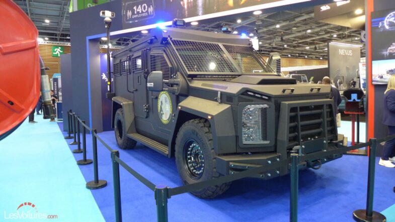 The Raven Centingon France RAID GIGN BRI véhicule militaire blindé Eurosatory