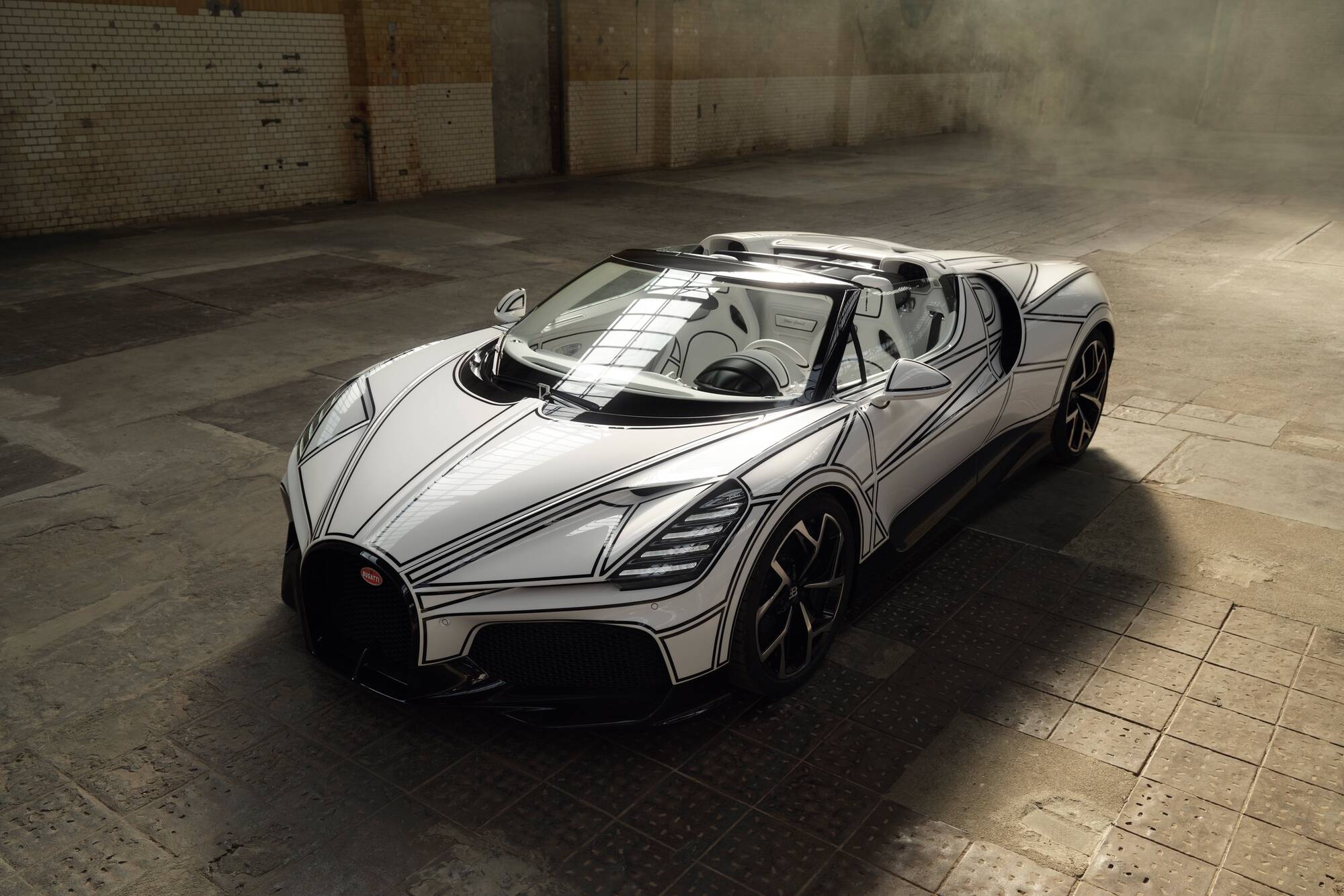 Bugatti W16 Mistral Bugatti W16 Mistral « Blanc Éternel »