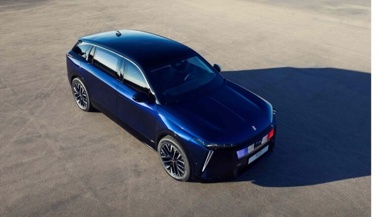 DS N°7 Élysée voiture Emmanuel Macron
