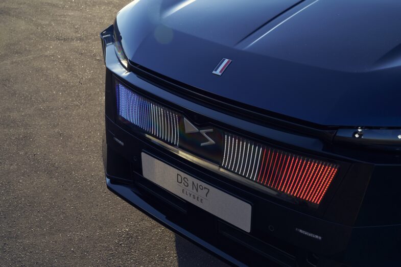 DS N°7 Élysée voiture Emmanuel Macron