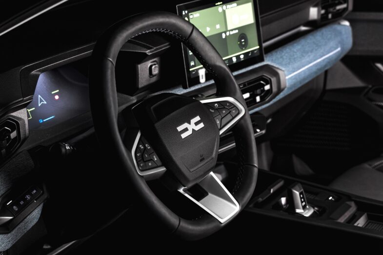 break Dacia Striker 2026