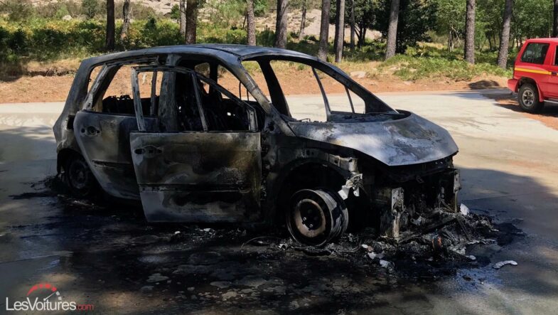 Landes incendie assurance voiture véhicule délai