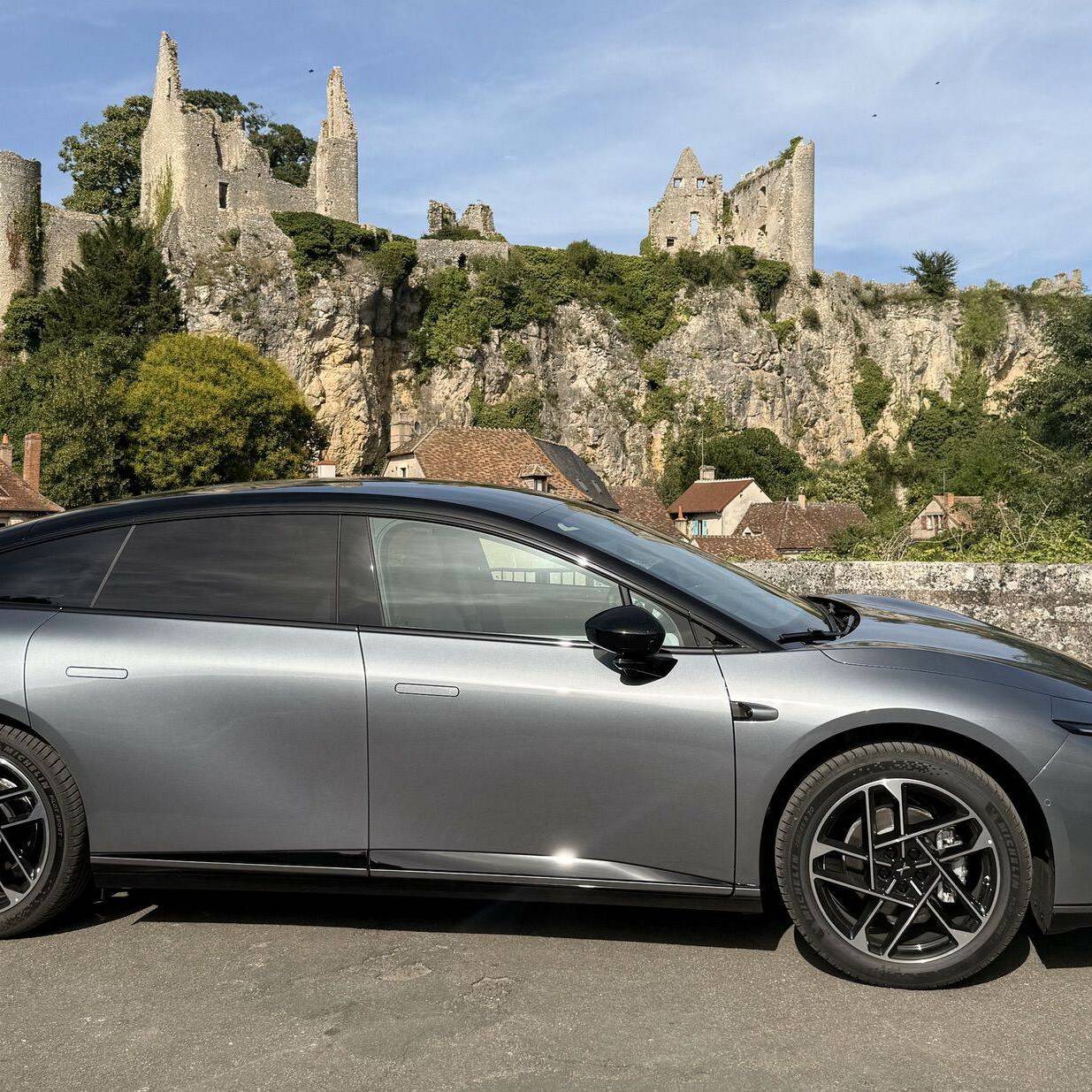 voiture berline électrique XPeng P7+
