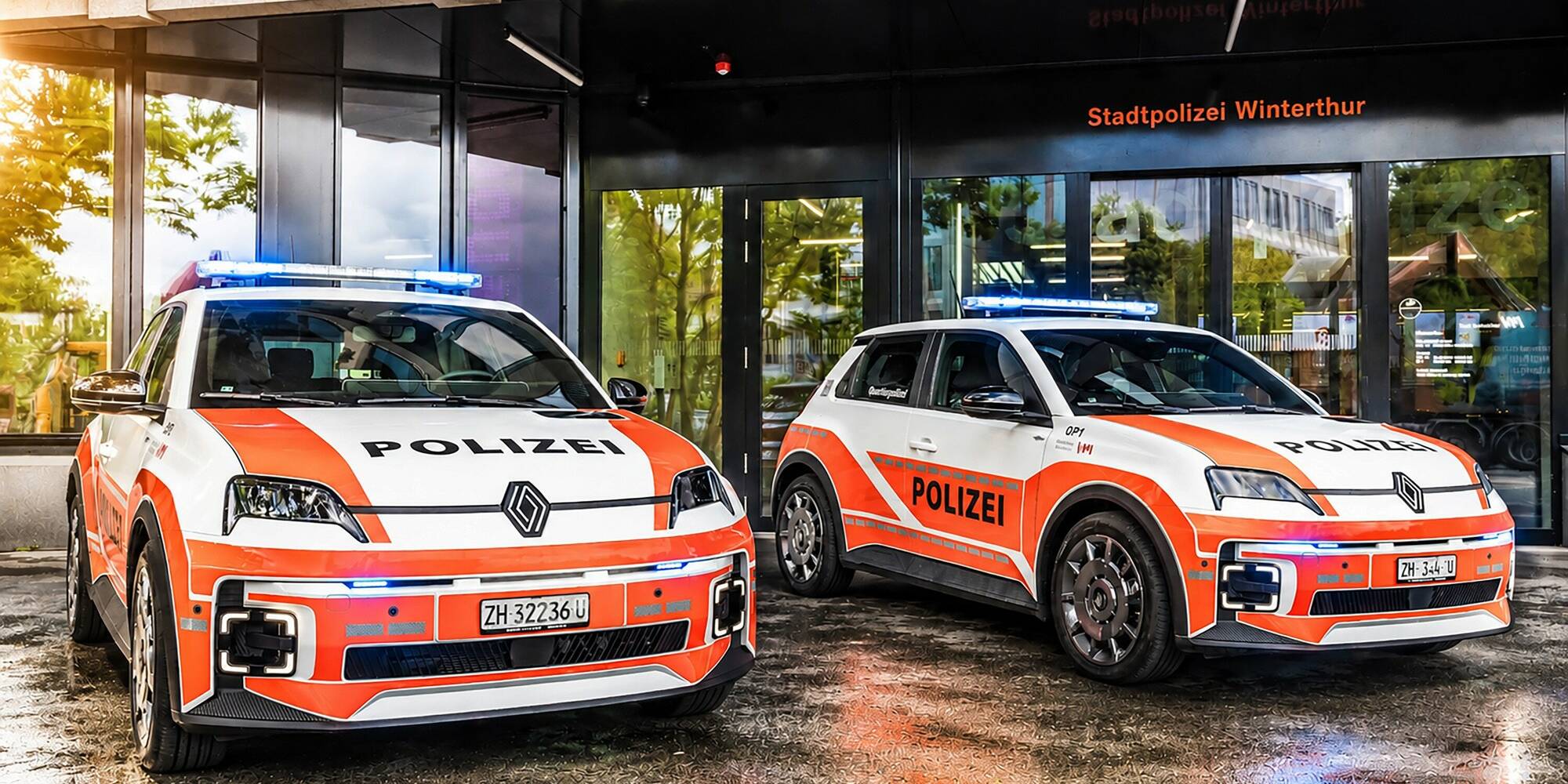 Renault 5 E-Tech électrique voiture de police