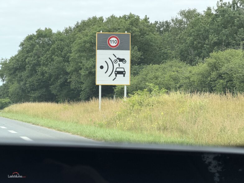 radar voiture de service